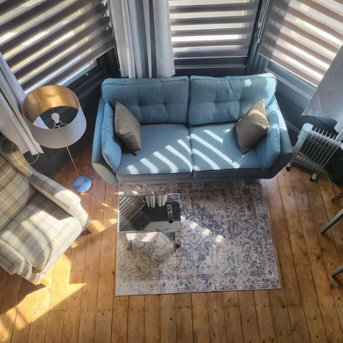 21 Mini Loft Apartment - Great Location - Comfy King Size Bed Brighton Eksteriør bilde